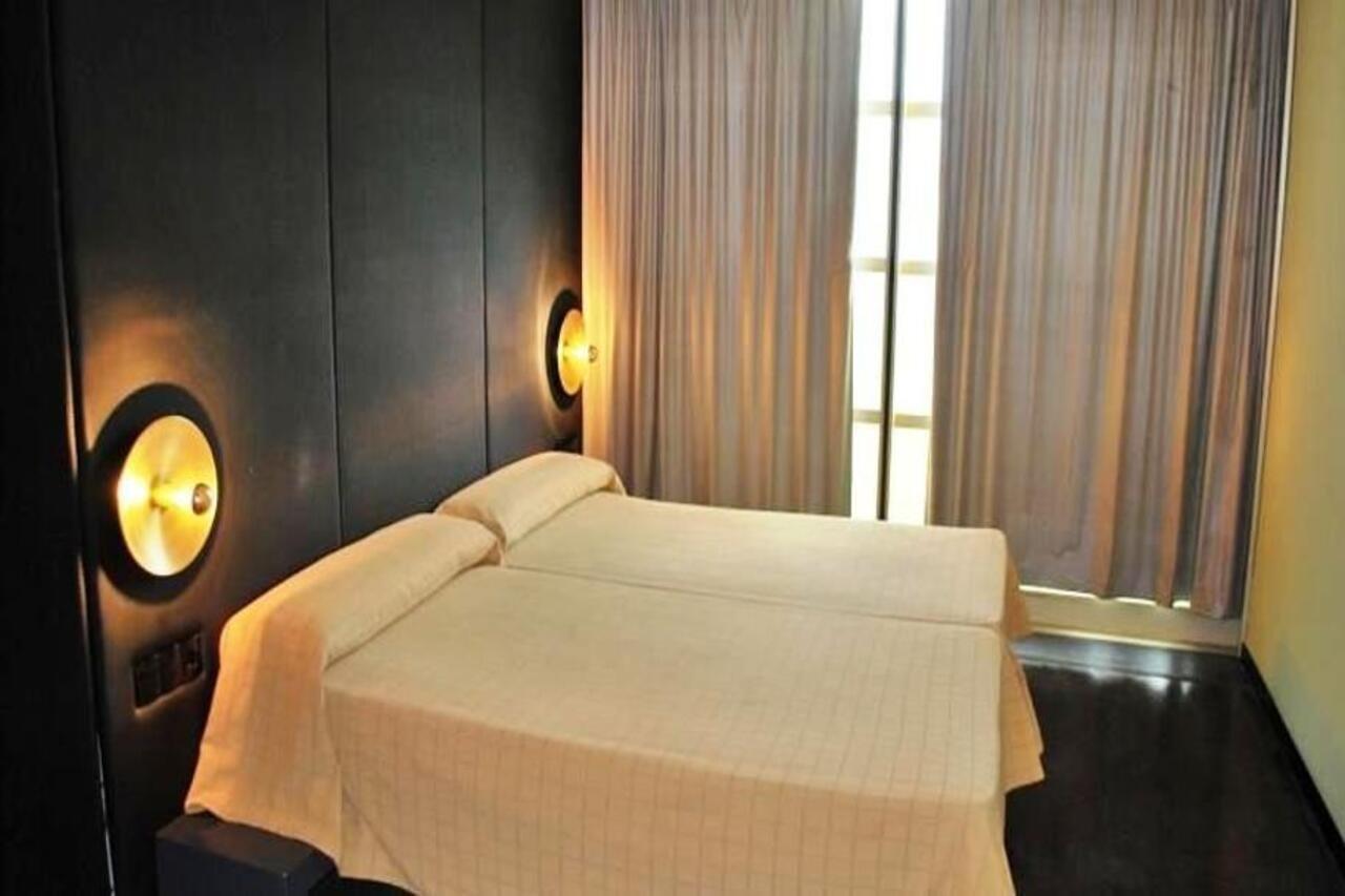 Hotel Ciutat Igualada Zewnętrze zdjęcie
